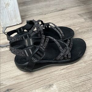 Chaco sandals/3Y
